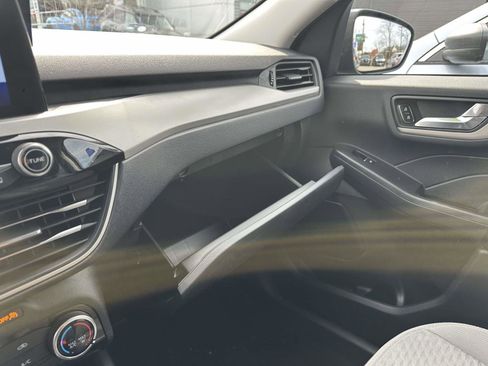 Certified 2021 Ford Escape SE image 19