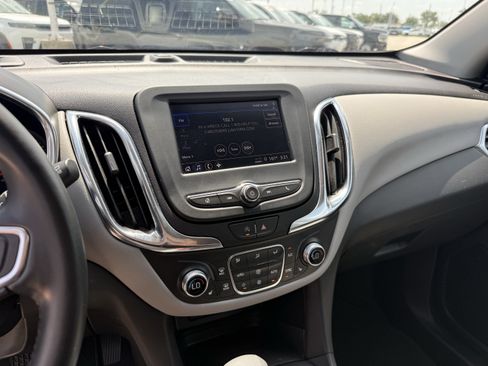 Used 2024 Chevrolet Equinox LT FWD image 20