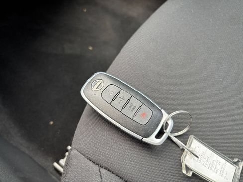Used 2024 Nissan Sentra S FWD image 21