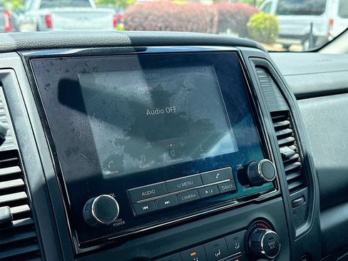 Used 2021 Nissan Titan S RWD image 13
