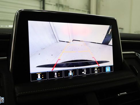 Used 2021 GMC Yukon SLT w/ SLT Premium Package image 21