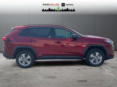 Used 2025 Toyota RAV4 LE image 6