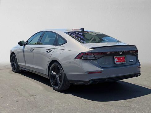Used 2025 Honda Accord Sport image 5