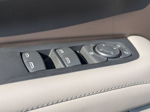 New 2026 Chevrolet Suburban LS w/ Max Trailering Package AWD/4WD image 9