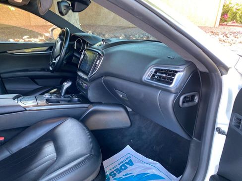 Used 2019 Maserati Ghibli RWD image 54