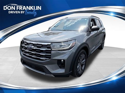 Used 2025 Ford Explorer Active w/ Active Comfort Package AWD/4WD image 1