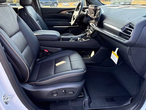 New 2026 Chevrolet Traverse High Country image 10