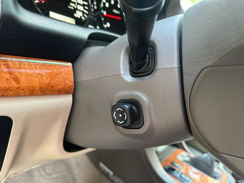 Used 2003 Lexus GX 470 image 45