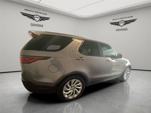 Used 2022 Land Rover Discovery S AWD/4WD image 5