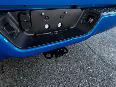 Used 2023 RAM 1500 Express w/ Wheel & Sound Group image 17