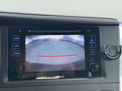 Used 2016 Toyota Sienna XLE AWD/4WD image 30