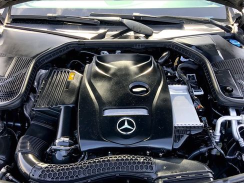 Used 2018 Mercedes-Benz C 300 Sedan image 29