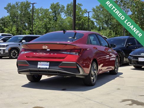 New 2025 Hyundai Elantra Sport image 4