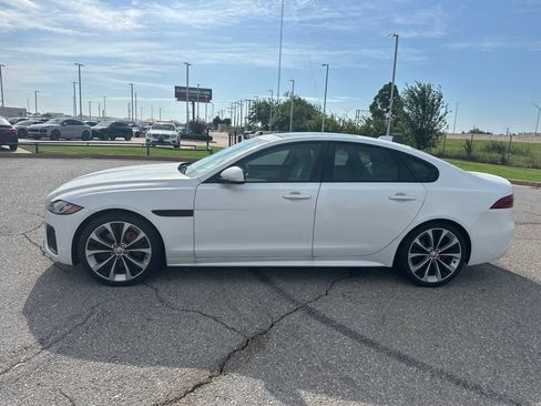 Used 2022 Jaguar XF R-Dynamic SE AWD/4WD image 2