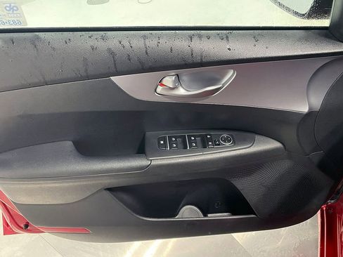 Used 2023 Kia Forte LXS image 17