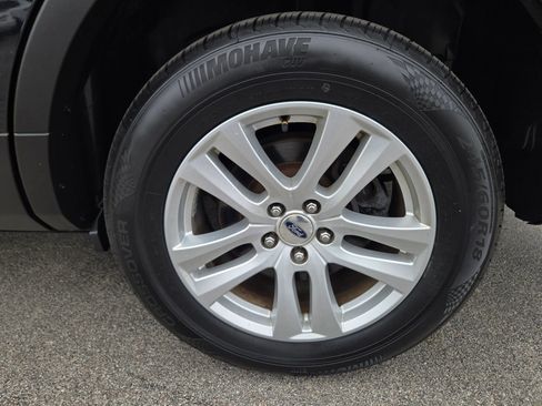 Used 2019 Ford Explorer XLT w/ Equipment Group 202A AWD/4WD image 26
