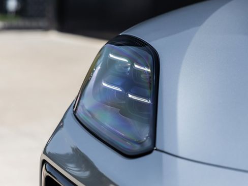 Certified 2025 Porsche Cayenne Coupe image 17