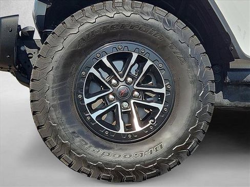 Used 2026 Jeep Wrangler Unlimited Rubicon AWD/4WD image 30