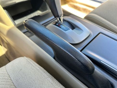 Used 2011 Honda Accord EX image 18