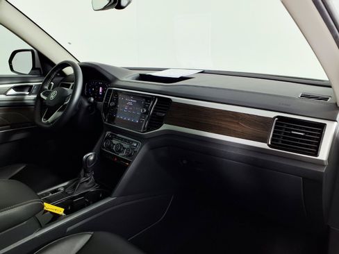 Used 2022 Volkswagen Atlas SE FWD image 9