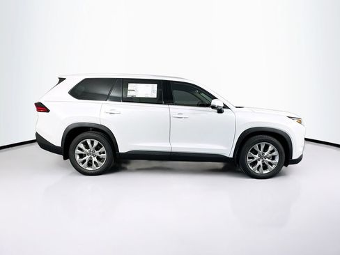 New 2026 Toyota Grand Highlander Limited image 10