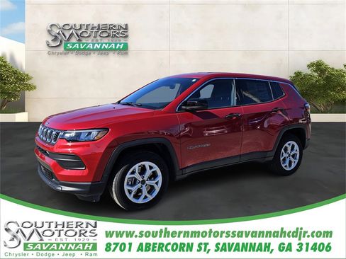 Used 2025 Jeep Compass Sport image 1