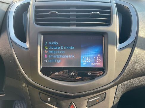 Used 2016 Chevrolet Trax LS w/ LPO, Protection Package FWD image 9