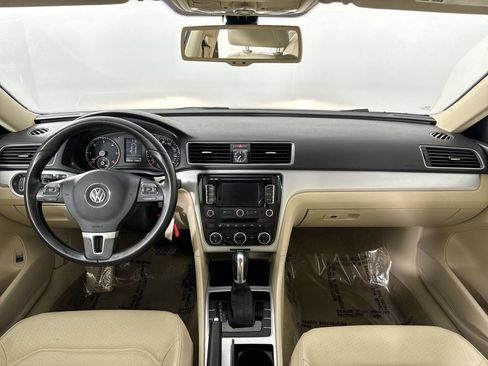 Used 2012 Volkswagen Passat TDI SE FWD image 21