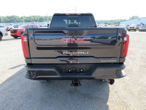 New 2026 GMC Sierra 2500 Denali AWD/4WD image 6