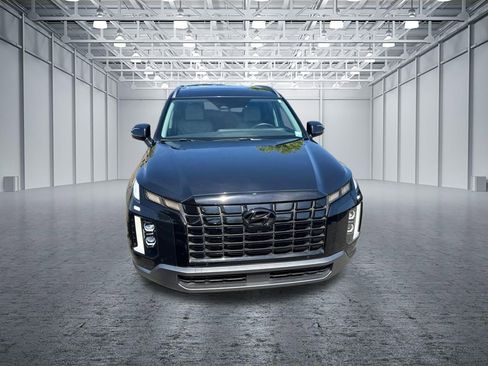 Used 2023 Hyundai Palisade SEL w/ Premium Package image 2