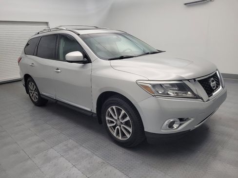 Used 2015 Nissan Pathfinder SL w/ SL Premium Package AWD/4WD image 11