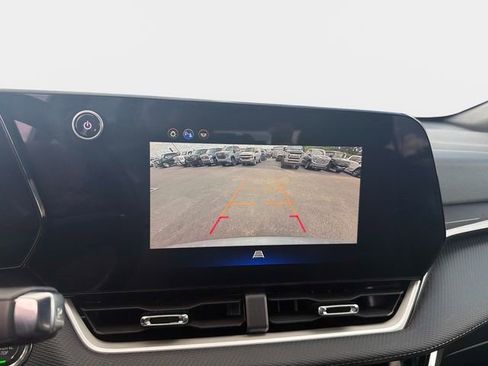 Used 2026 Chevrolet Equinox LT FWD image 24