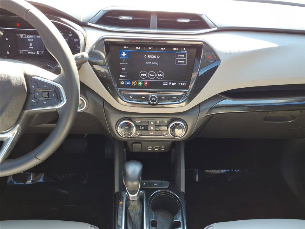 Used 2021 Chevrolet TrailBlazer LT w/ Premium Seating Package FWD image 29