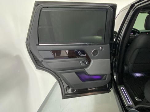 Used 2020 Land Rover Range Rover Long Wheelbase HSE image 30