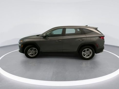 Used 2026 Hyundai Tucson SE FWD image 9