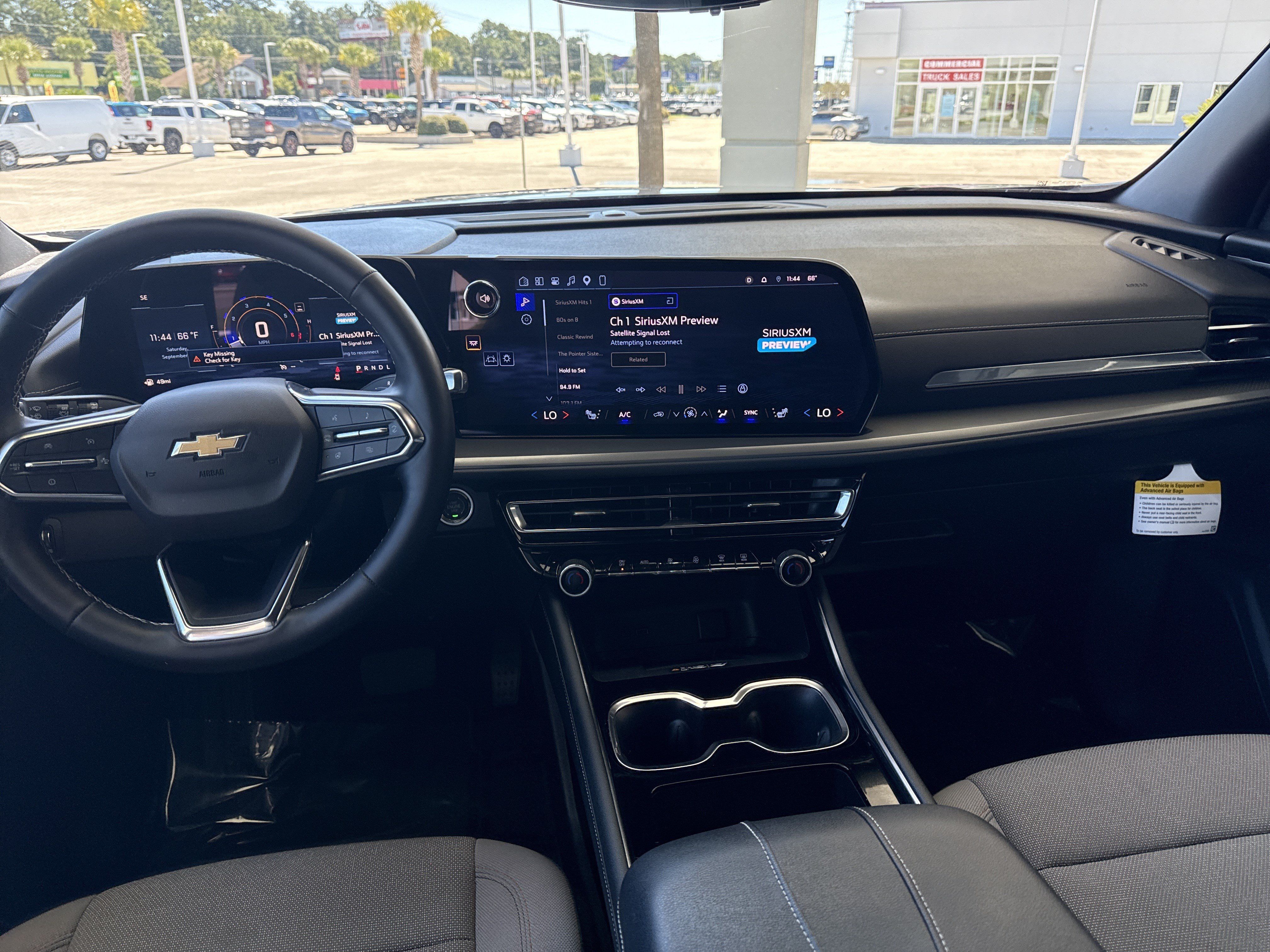 Used 2026 Chevrolet Traverse LT w/ Driver Confidence Package FWD image 29