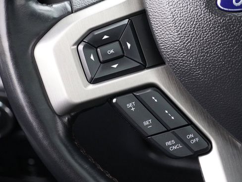 Used 2022 Ford F350 Platinum image 33