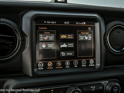 Used 2021 Jeep Gladiator Overland image 29