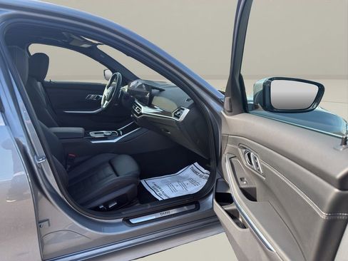 Used 2023 BMW 330i xDrive Sedan w/ Premium Package image 28