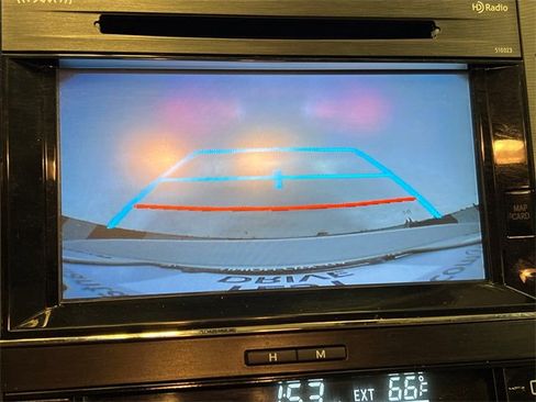 Used 2015 Toyota Avalon XLE Touring image 26