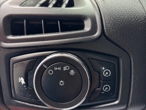 Used 2012 Ford Focus SEL FWD image 19