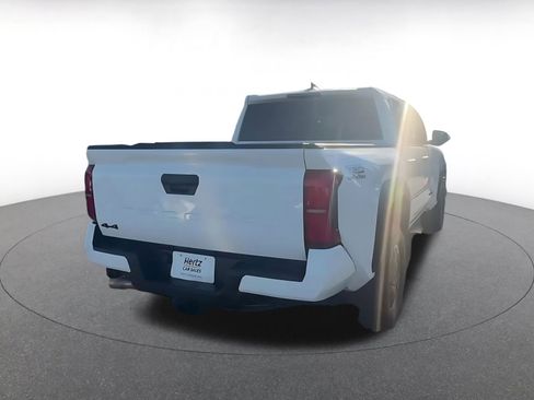 Used 2025 Toyota Tacoma TRD Off-Road image 14