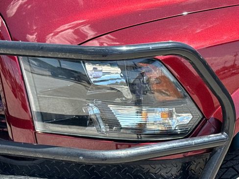 Used 2018 RAM 2500 Lone Star w/ Sport Appearance Group AWD/4WD image 4