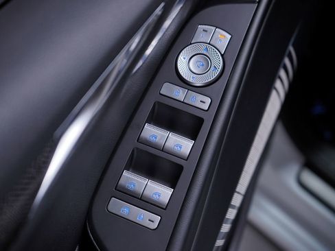 Used 2024 Genesis G80 3.5T Sport image 17