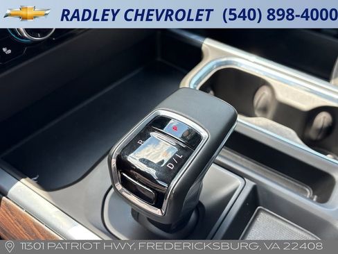 Certified 2024 GMC Sierra 1500 SLT w/ SLT Premium Plus Package AWD/4WD image 11