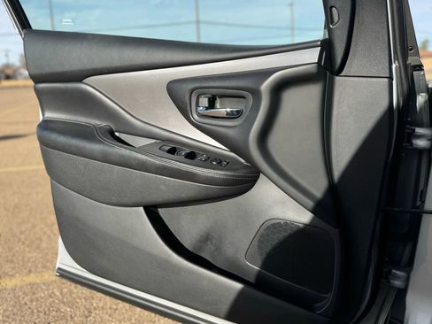 Used 2020 Nissan Murano SV image 14