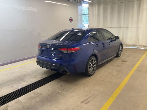 Used 2021 Toyota Corolla XSE FWD image 4