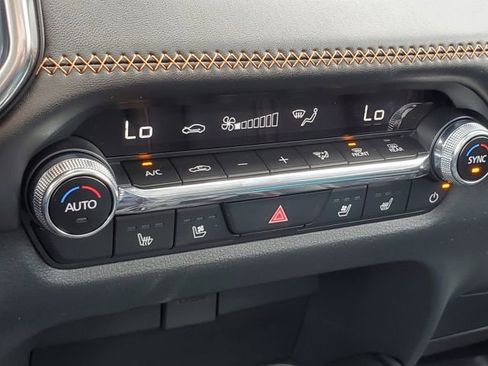 Used 2025 MAZDA CX-50 AWD 2.5 S w/ Cargo Package image 24