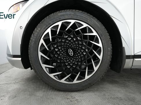 Used 2023 Hyundai Ioniq 5 Limited image 22