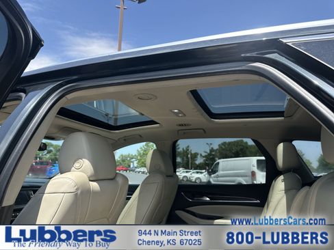 Used 2020 Buick Enclave Essence FWD image 20